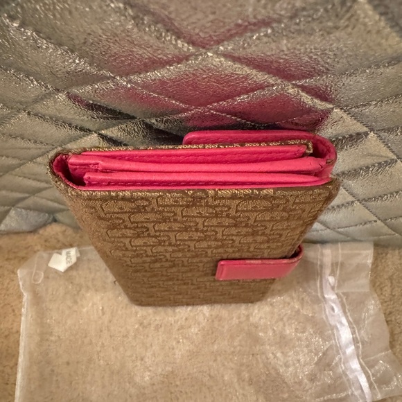 Vintage Christian Dior pink trotter wallet - Picture 4 of 16